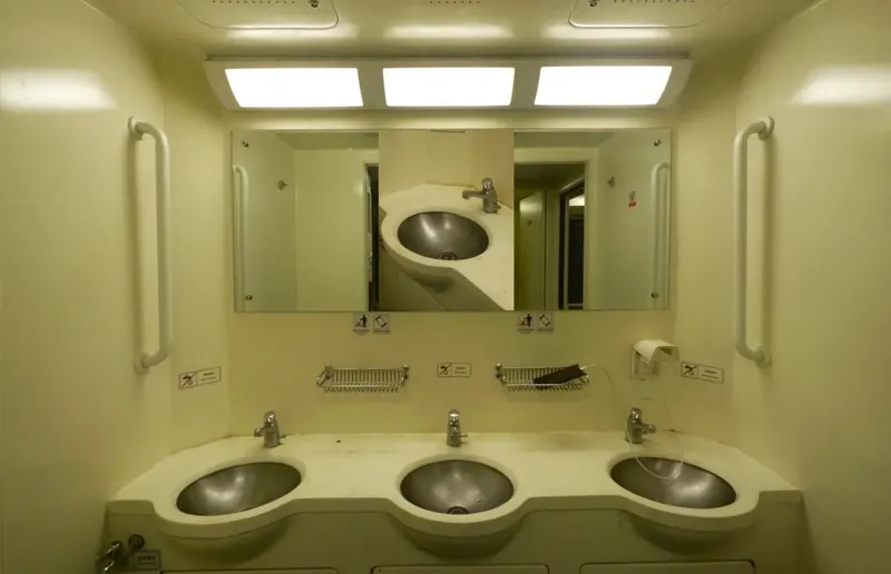 Washingroom on Tibet Train