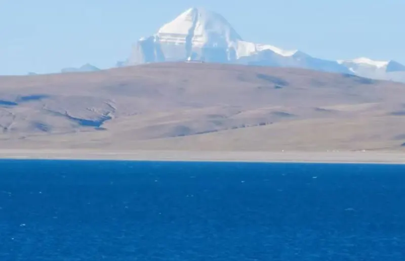 Lake Mansarovar in October