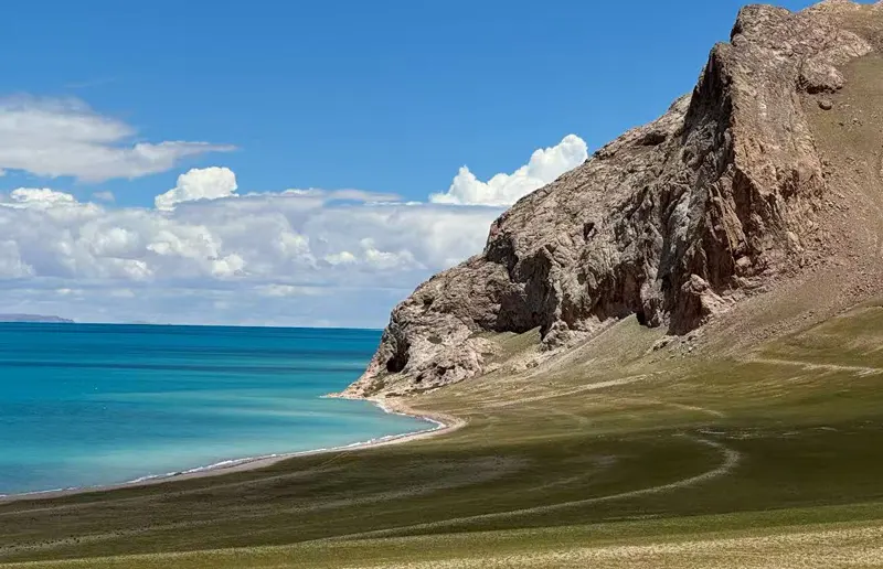Serling Tso Lake