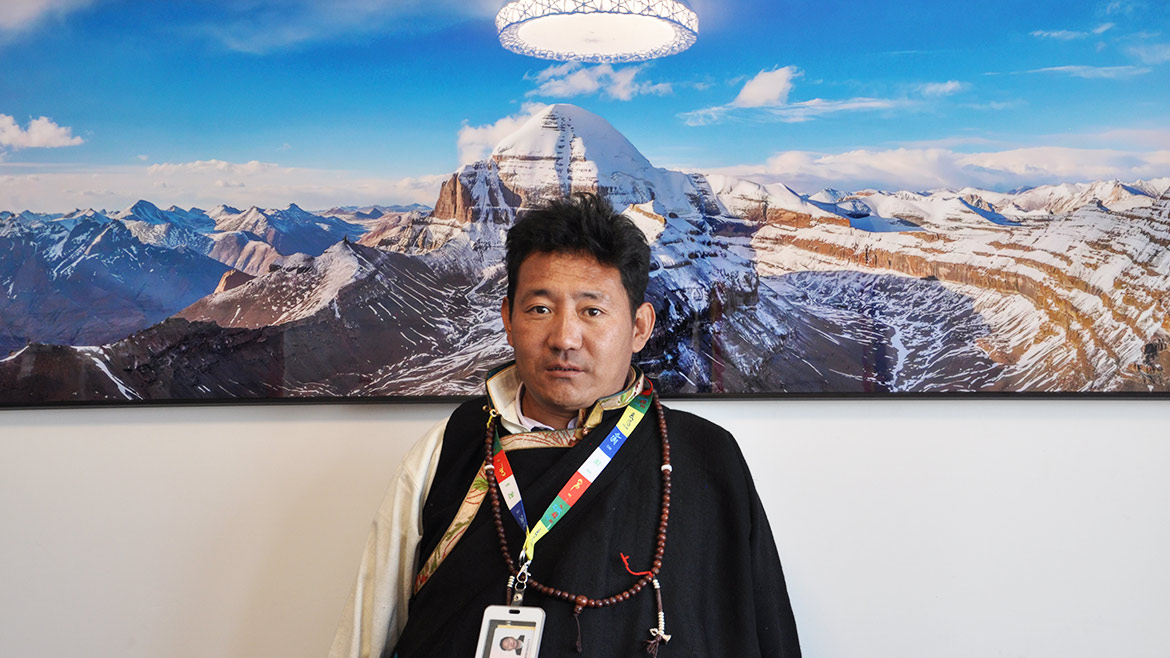 Tibet Horizon Local Tour Guide - Mr. Tashi Wangyal Tibet Horizon Local Tour Guide - Mr. Tashi Wangyal