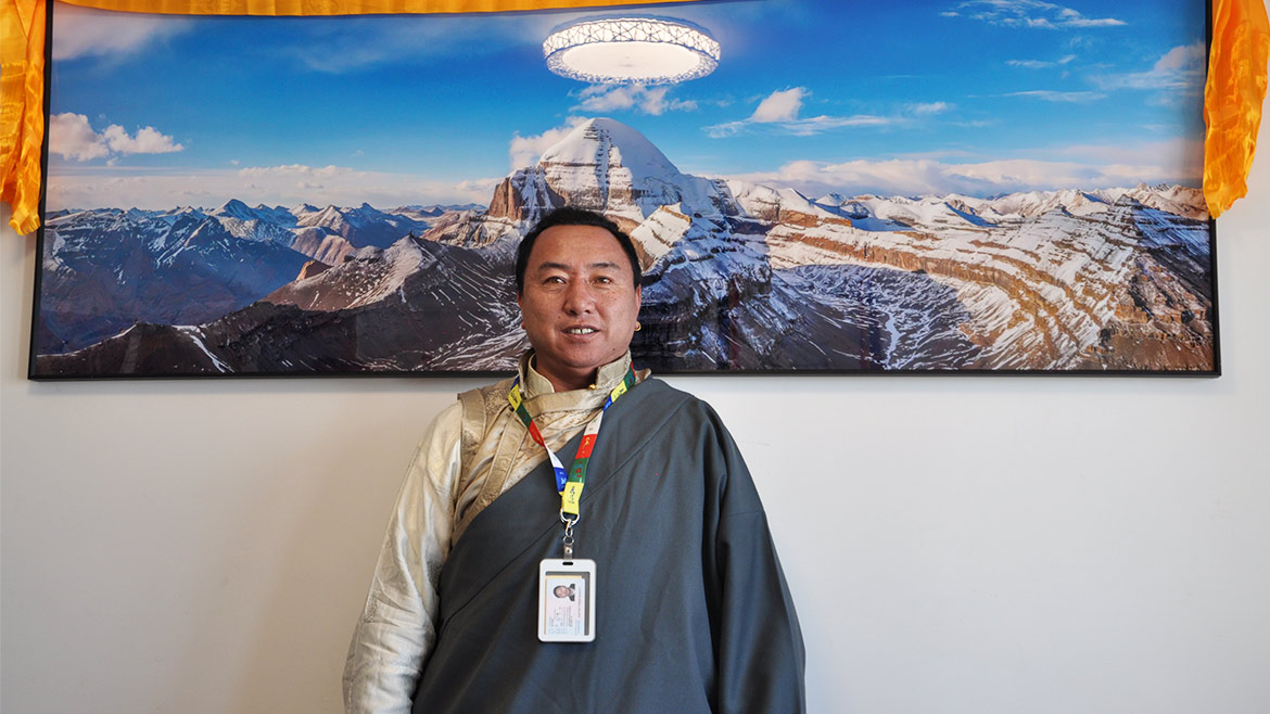 Tibet Horizon Local Tour Guide - Mr. Tsering Wangdue Tibet Horizon Local Tour Guide - Mr. Tsering Wangdue