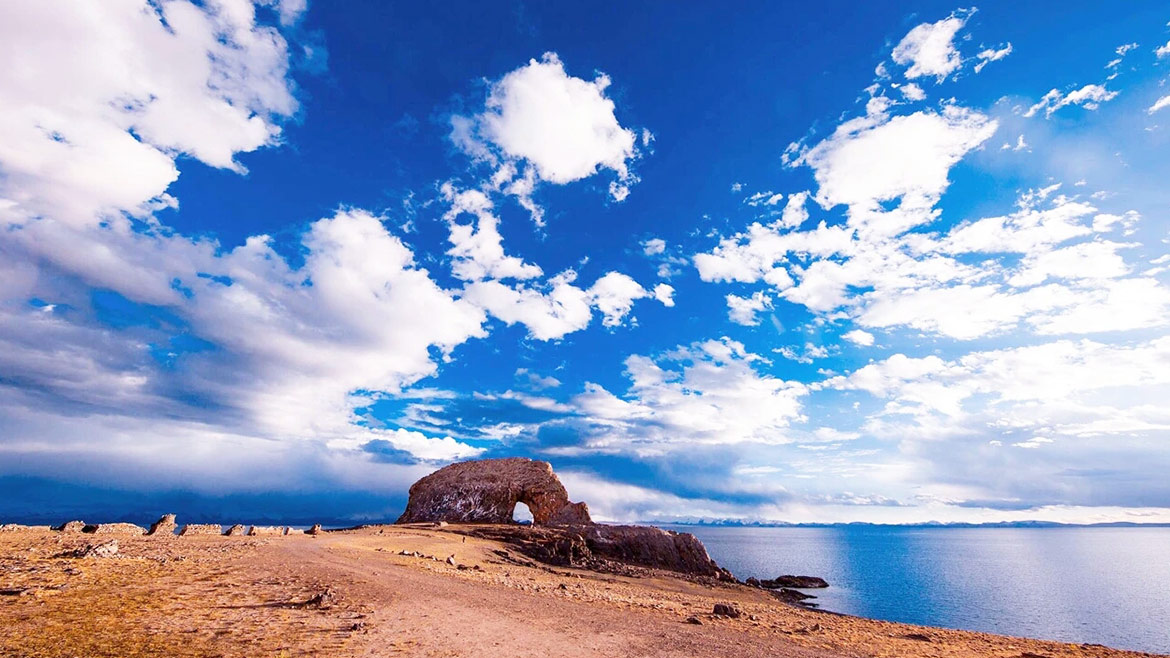 Namutso Lake