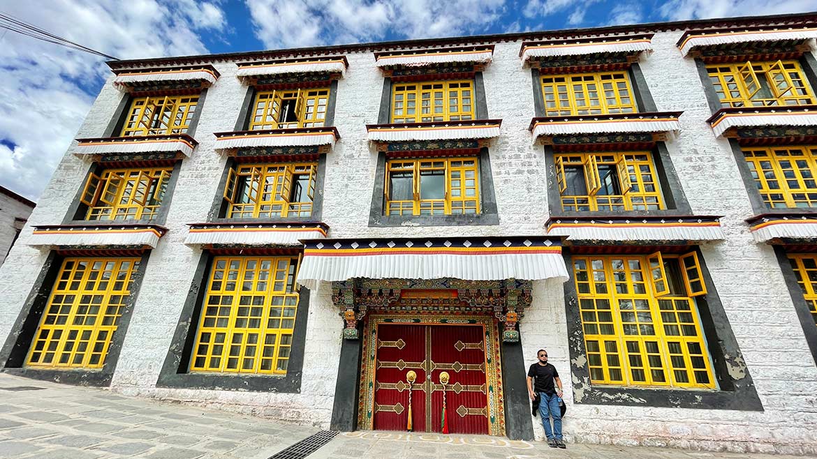 Sera Monastery