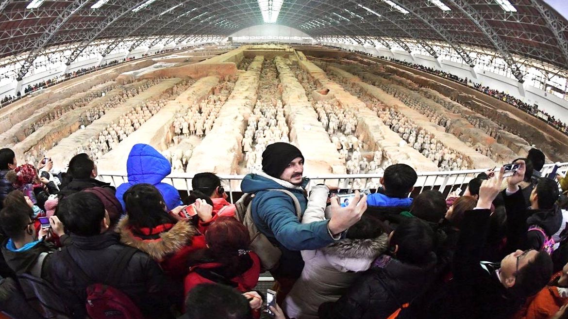 Visit Terra-cotta Warriors in Xi'an