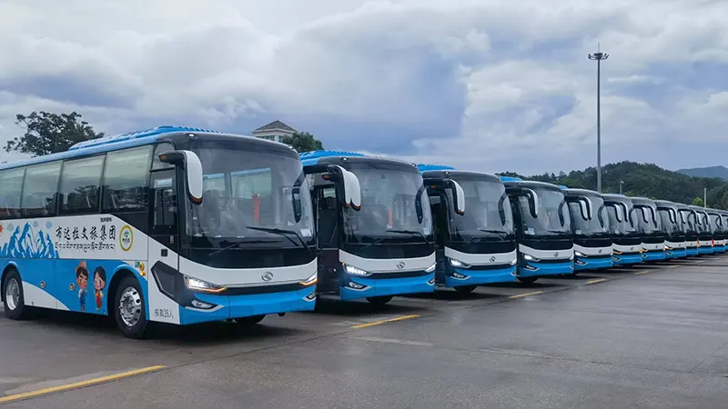 26-Seater Yutong Bus