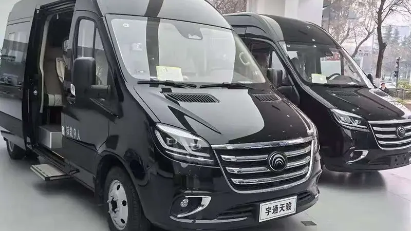 9-Seater Yutong Tianjun Exterior