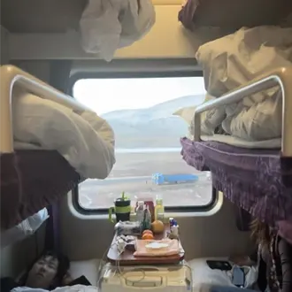 Xi'an to Lhasa train hard sleeper